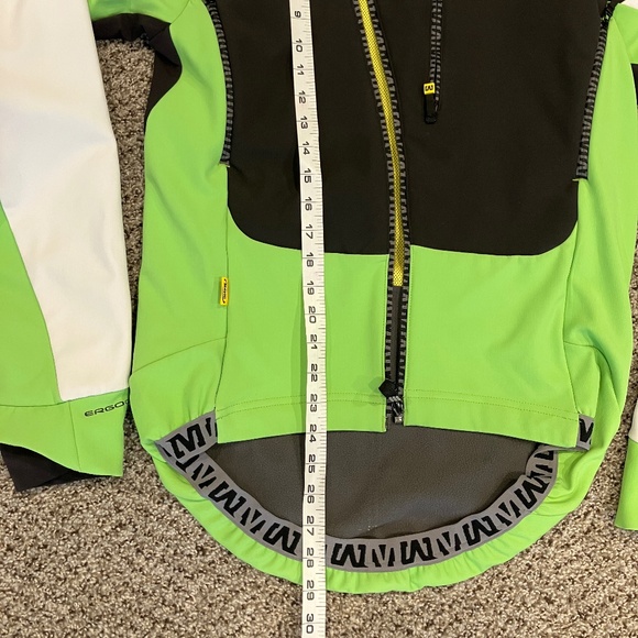 MAVIC Inferno Insulated, reflective, rainproof Cycling Jacket. Men's S/M - Picture 8 of 8